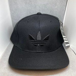 Adidas black leaf hat.